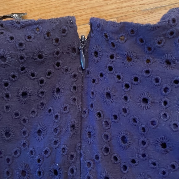 Navy Blue, lace overlay dress. Reitmans XXS. Only worn once. - Picture 4 of 5